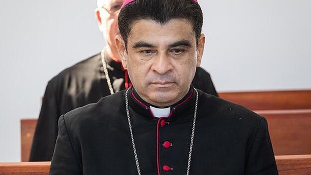 Bischof Rolando Alvarez, eines der bekanntesten Opfer der religiösen Verfolgung in Nicaragua